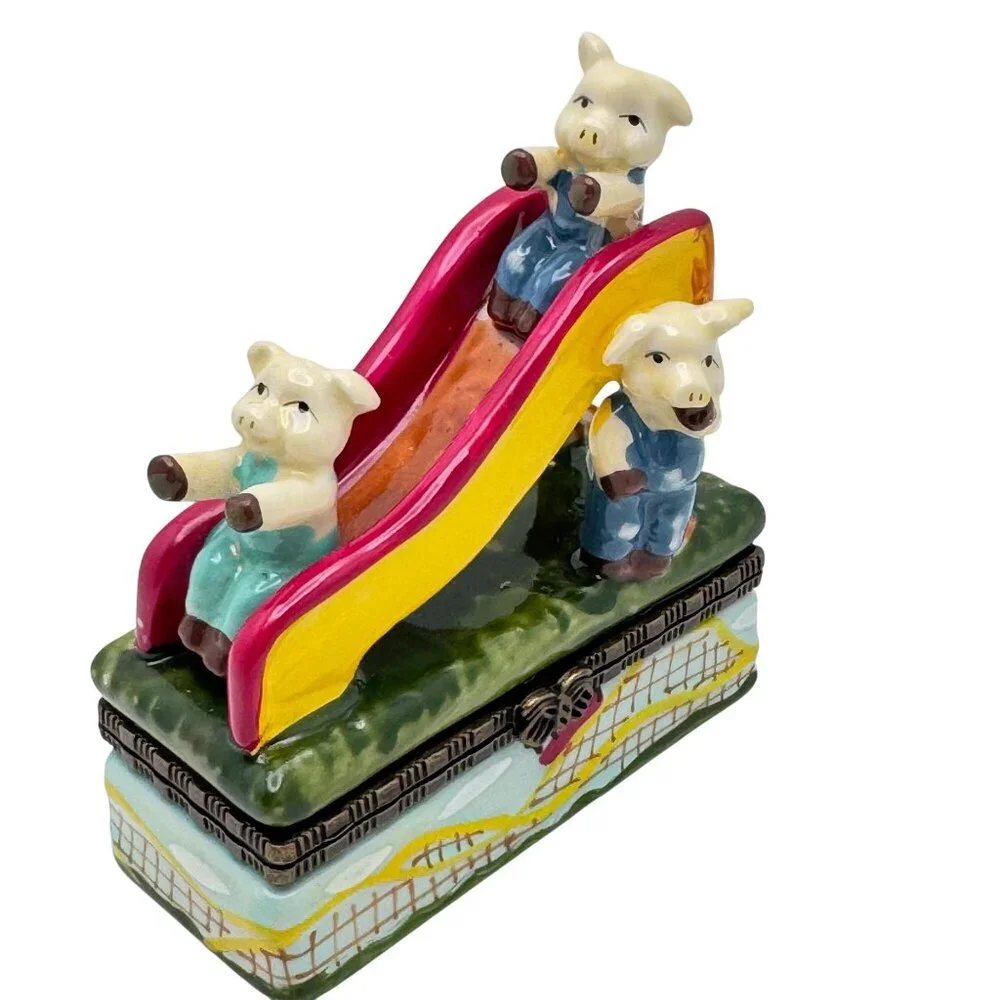 The Three Little Sliding Pigs Hinged Trinket Box Piglet Figure 2 3/4